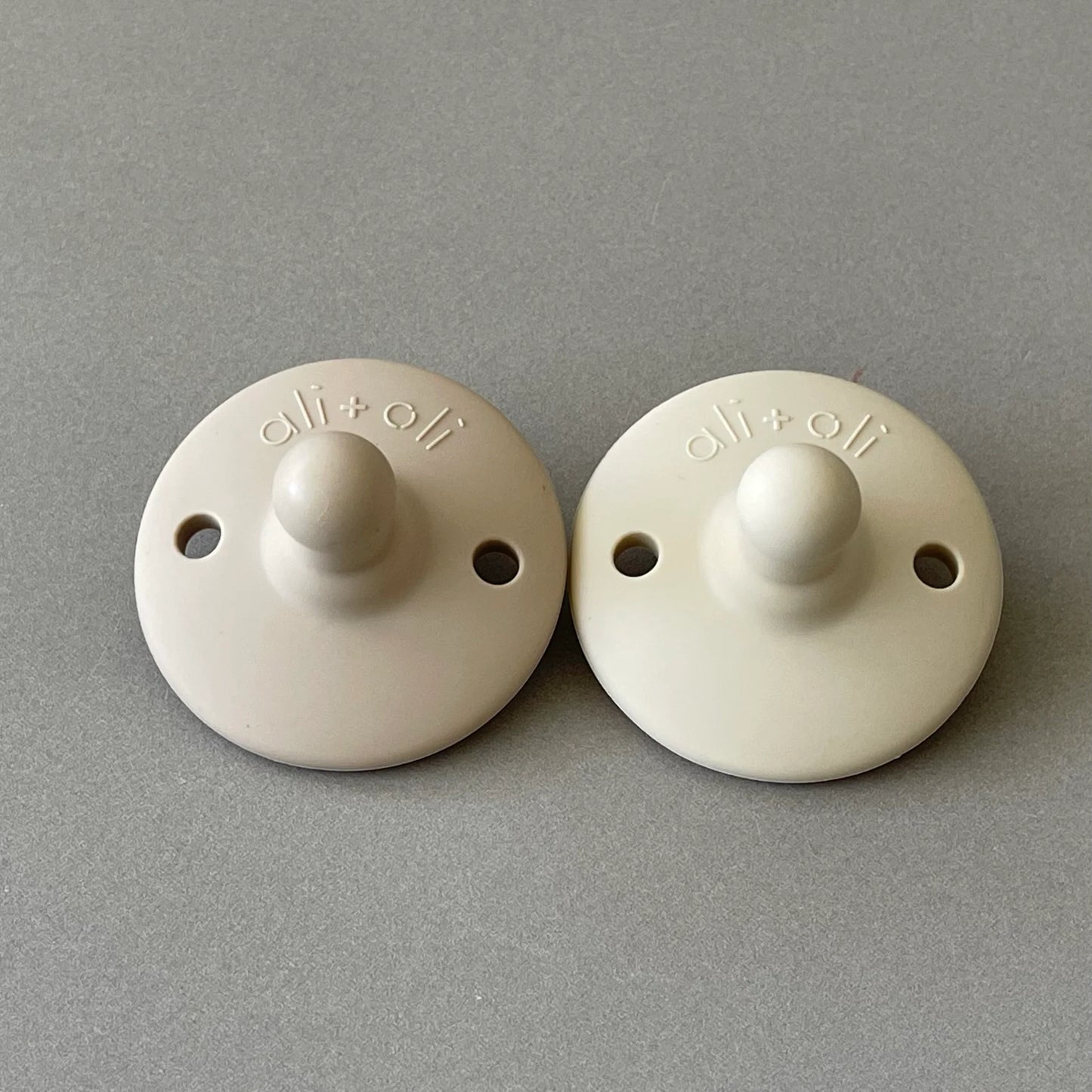 Pacifier Set Round - Oat & Coco 0m+